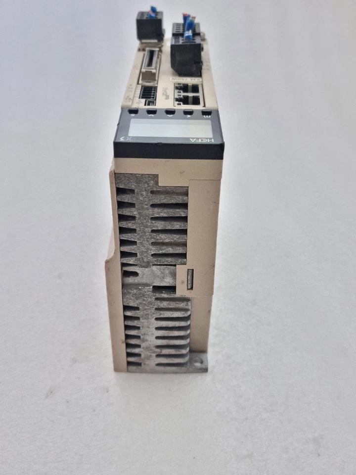 HCFA SV-X3EA075A-A2-EC 750W X3 AC SERVO DRIVE 200-240VAC SVX3EA075AA2EC